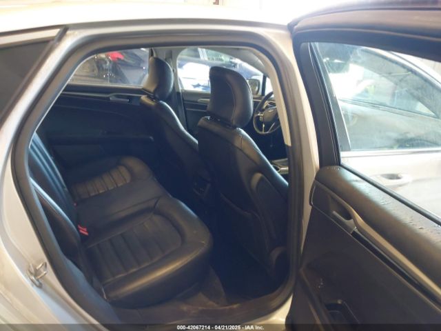 3FA6P0HD8FR263168 Ford FUSION SE