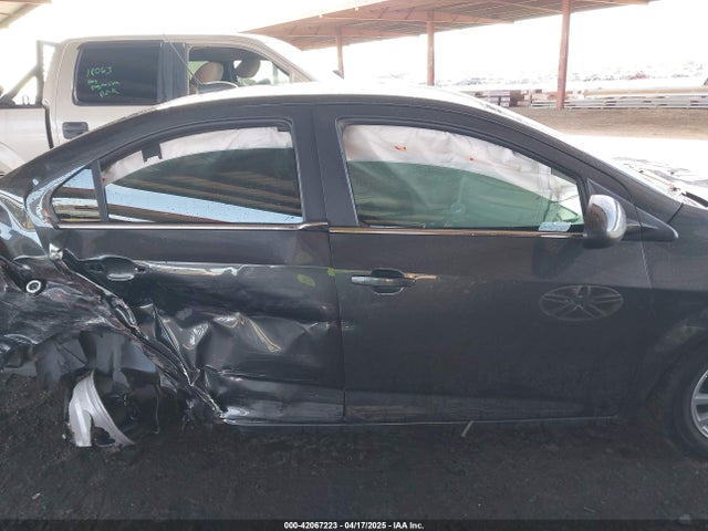1G1JD5SB6L4122565 Chevrolet Sonic Fwd  Lt