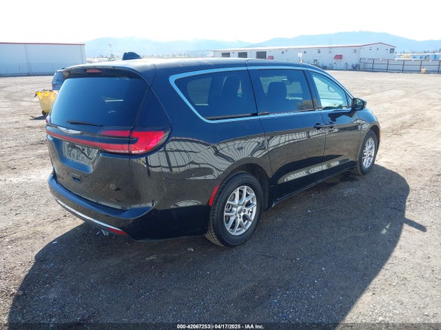 Chrysler Pacifica Touring L 2023 2C4RC1BG3PR533863 Image 4