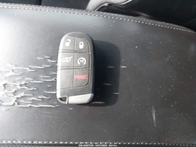 1C4RJEAG1HC915852 Jeep Grand Cherokee Altitude 4x2