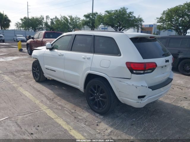 1C4RJEAG1HC915852 Jeep Grand Cherokee Altitude 4x2