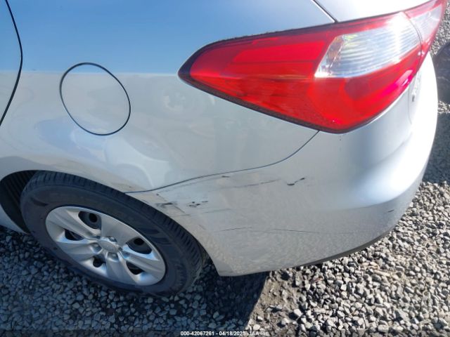 KNAFK4A66G5577026 KIA FORTE LX