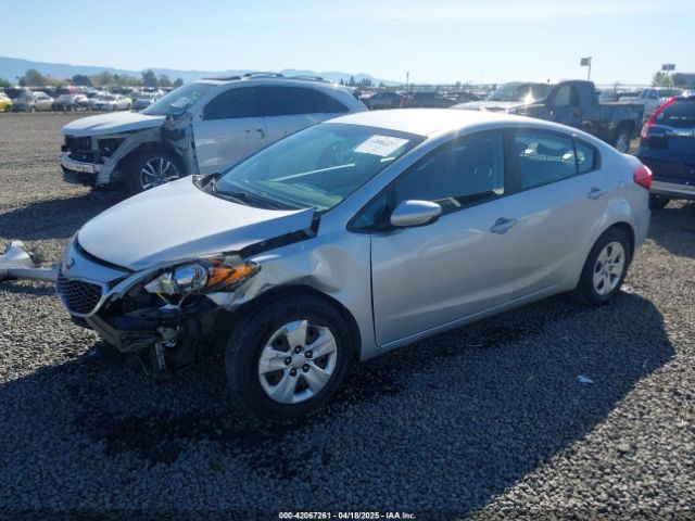 KNAFK4A66G5577026 KIA FORTE LX