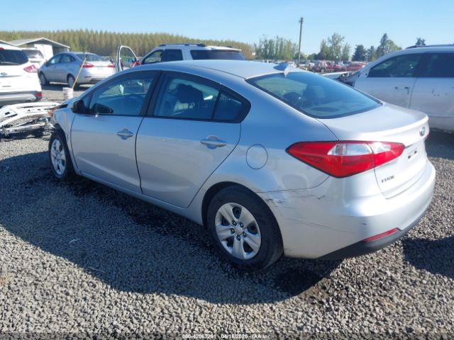 KNAFK4A66G5577026 KIA FORTE LX