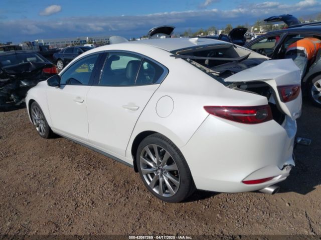 3MZBPAEM3LM132772 Mazda Mazda3 Premium Package
