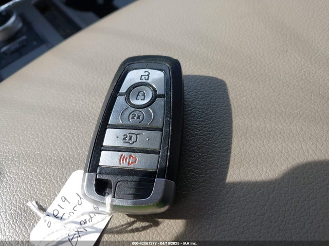 Ford Expedition Xlt 2019 1FMJU1HT1KEA67317 Image 11