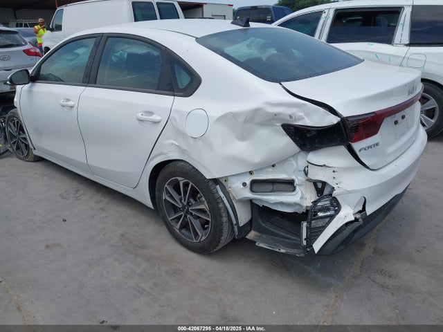 3KPF24AD8RE728019 KIA Forte Lxs