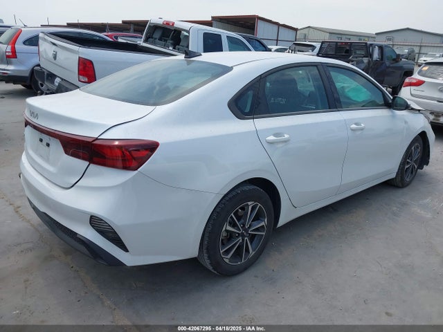 3KPF24AD8RE728019 KIA Forte Lxs