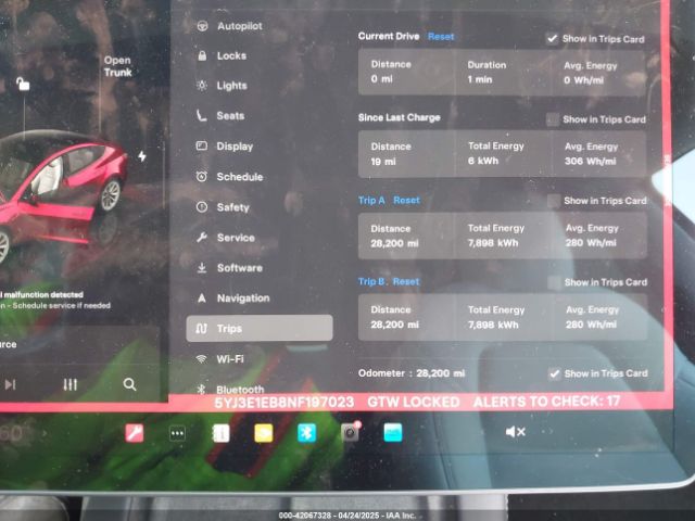 5YJ3E1EB8NF197023 Tesla 2022