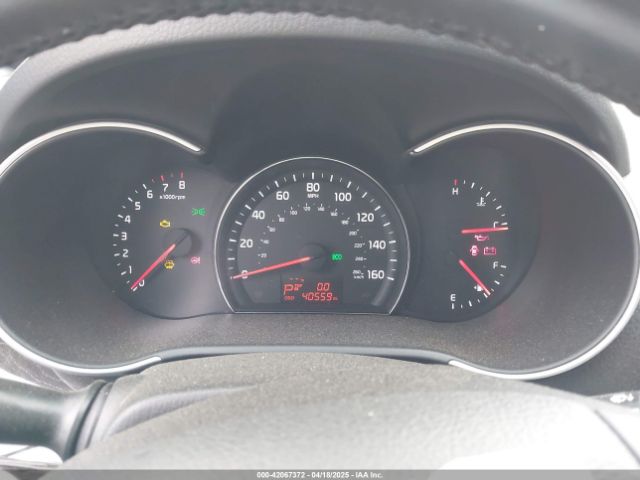 5XYKT3A66EG440701 KIA SORENTO LX
