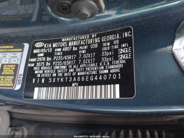 5XYKT3A66EG440701 KIA SORENTO LX