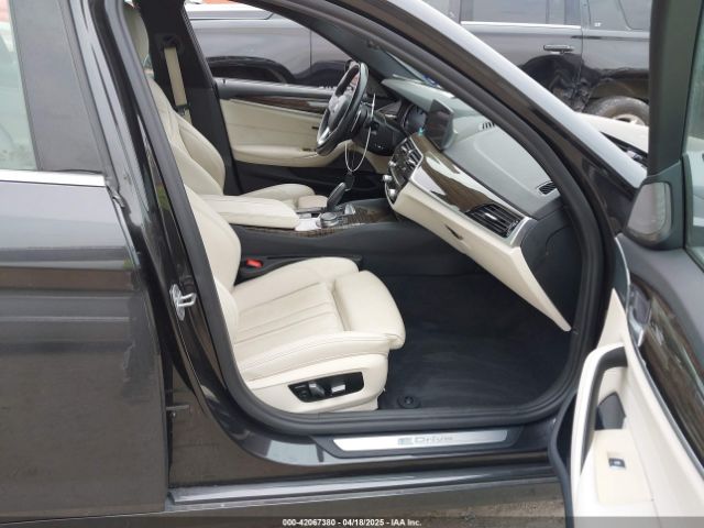 WBAJA9C55JB033575 BMW 530e Iperformance