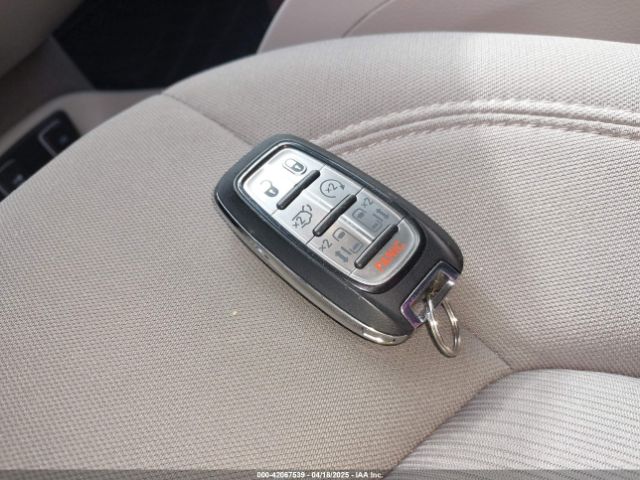 2020 CHRYSLER PACIFICA 2C4RC1FG7LR185392 Photo 10