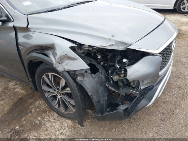 2017 INFINITI QX30 SJKCH5CR2HA022260 Photo 5