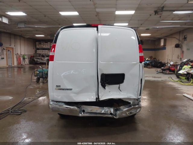 1GCWGAFP5L1266659 Chevrolet Express Cargo Rwd 2500 Regular Wheelbase Wt