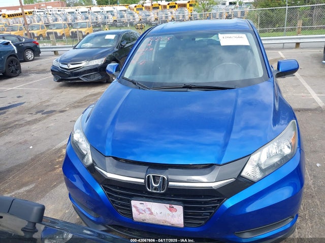 3CZRU5H32JM711165 Honda HR-V LX