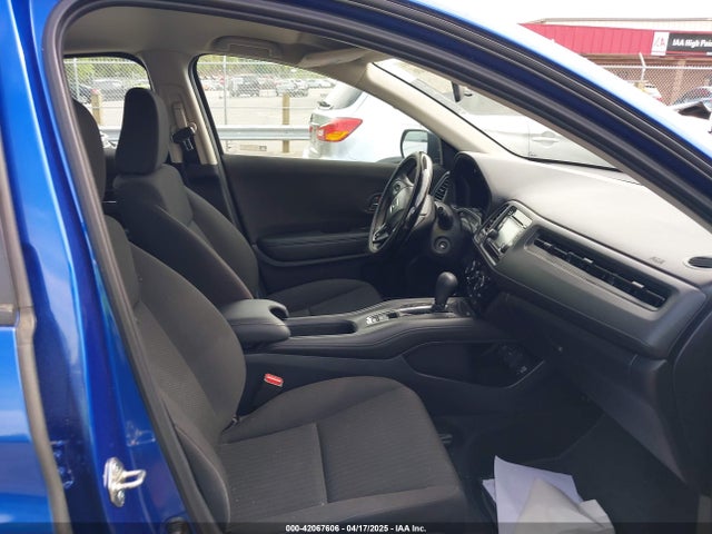 3CZRU5H32JM711165 Honda HR-V LX