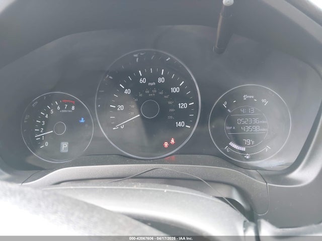 3CZRU5H32JM711165 Honda HR-V LX