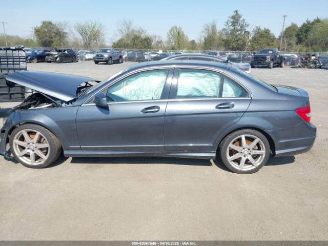 WDDGF8AB3EA924175 Mercedes-Benz C 300 Luxury 4matic/sport 4matic
