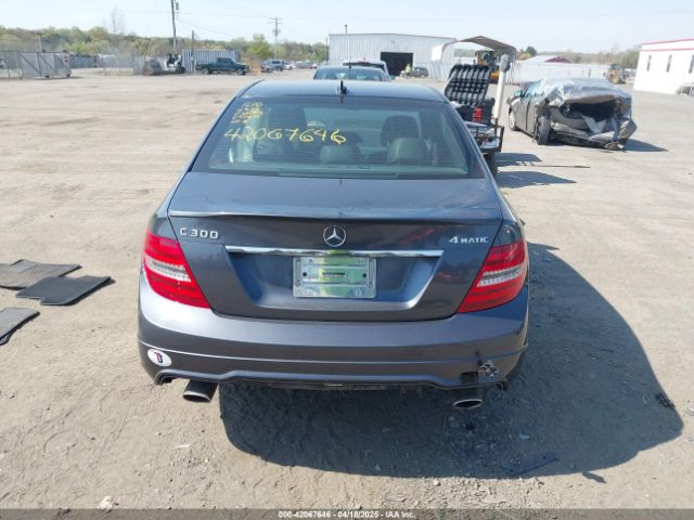 WDDGF8AB3EA924175 Mercedes-Benz C 300 Luxury 4matic/sport 4matic