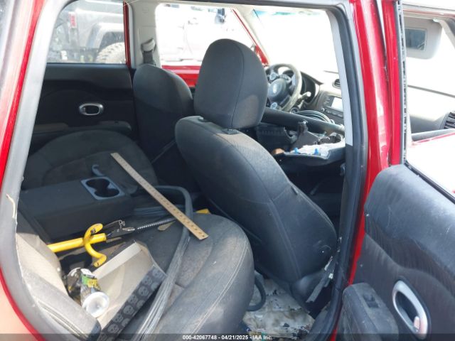 KNDJP3A55F7815158 KIA SOUL +