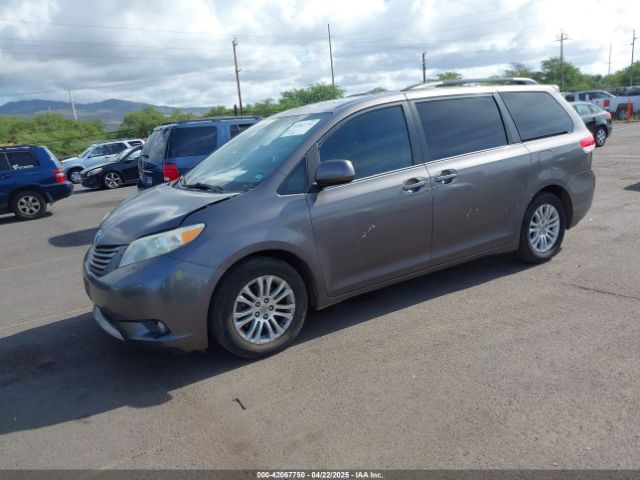 2014 TOYOTA SIENNA 5TDYK3DC2ES438980 Photo 1