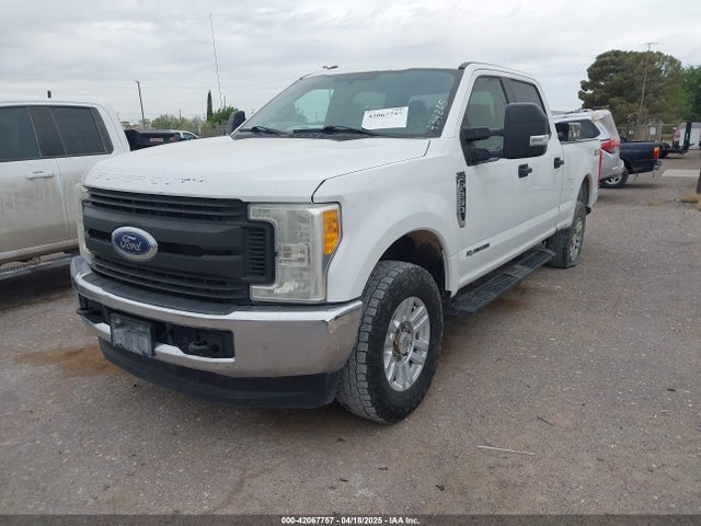 Ford F-250 Xlt 2017 1FT7W2BT7HEE48637 Image 2