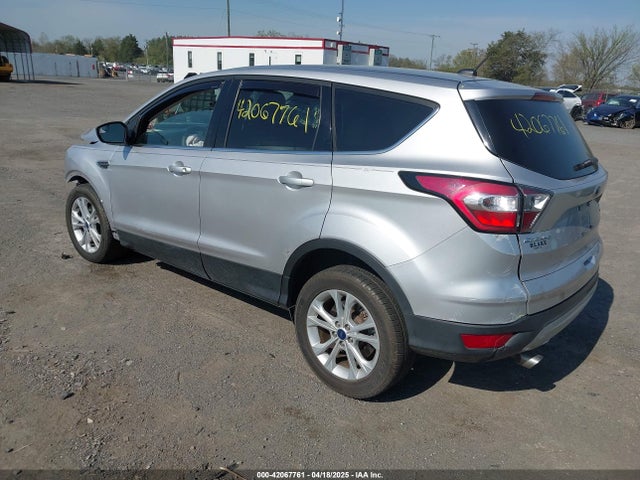 1FMCU0GD5HUA58342 Ford ESCAPE SE