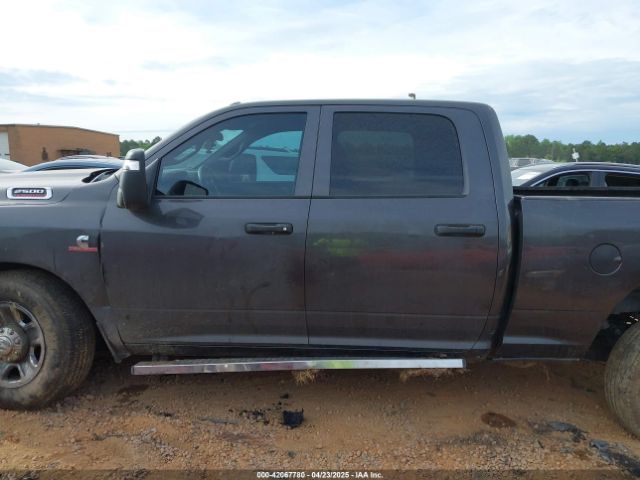 3C6UR5CL9RG245468 RAM 2500 Tradesman  4x4 6'4 Box