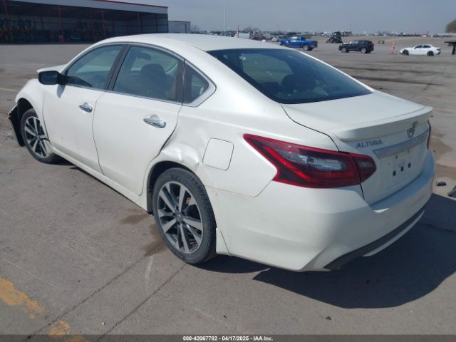 1N4AL3AP8HC128592 Nissan Altima 2.5 Sr