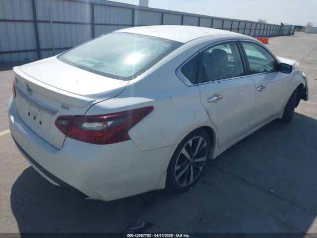 1N4AL3AP8HC128592 Nissan Altima 2.5 Sr