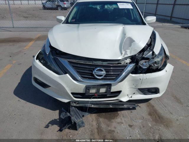 1N4AL3AP8HC128592 Nissan Altima 2.5 Sr