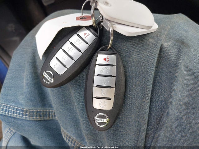 JN8AT2MV9KW375757 Nissan ROGUE SV