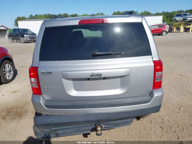1C4NJRBB1HD138298 Jeep Patriot Sport 4x4