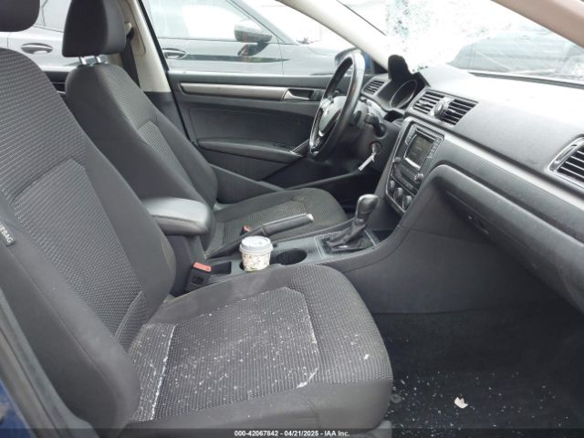 1VWAT7A34GC059040 Volkswagen Passat 1.8t R-line