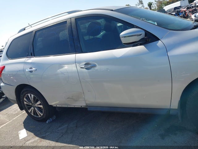 5N1DR2MNXHC669407 Nissan Pathfinder S