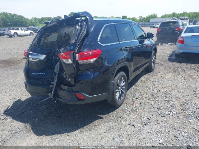 5TDKZRFH3HS519388 Toyota Highlander Xle