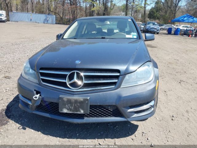 WDDGF8AB6ER313638 Mercedes-Benz C 300 Luxury 4matic/sport 4matic