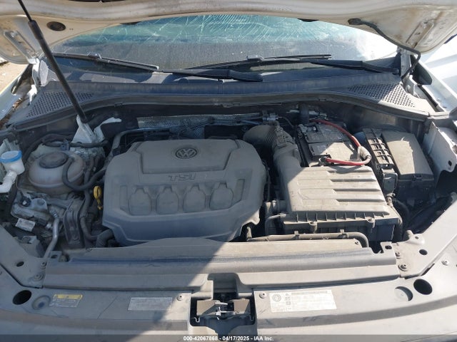 3VV3B7AX0JM133899 Volkswagen Tiguan