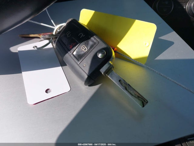 3VV3B7AX0JM133899 Volkswagen Tiguan