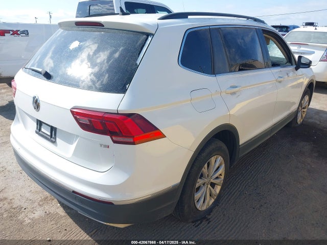 3VV3B7AX0JM133899 Volkswagen Tiguan