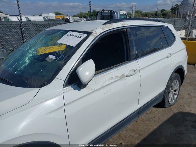 3VV3B7AX0JM133899 Volkswagen Tiguan