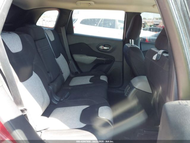 1C4PJMAB6EW295743 Jeep Cherokee Sport
