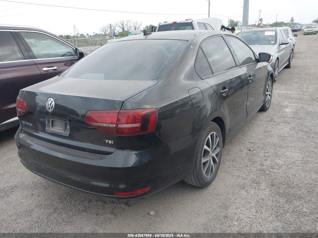 3VWD67AJ8GM261977 Volkswagen Jetta 1.4t Se