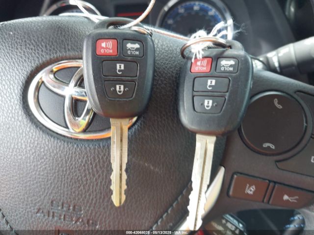 5YFBURHE4KP907117 Toyota COROLLA LE