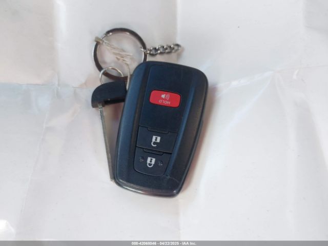 NMTKHMBX5JR046679 Toyota C-hr Xle Premium