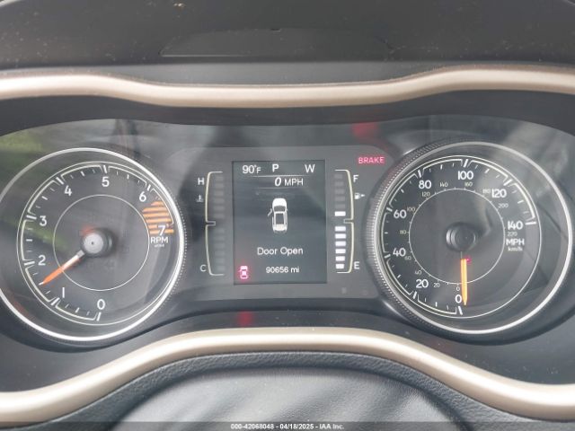 1C4PJLCB1JD553079 Jeep Cherokee Latitude Fwd