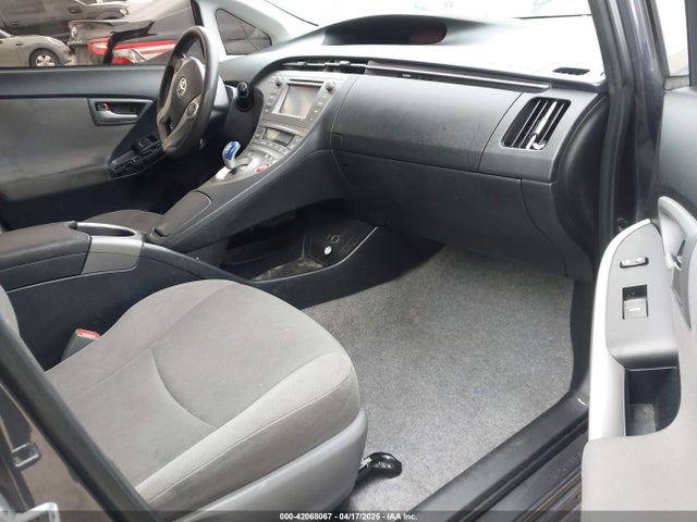 JTDKN3DU9E0389706 Toyota Prius Two