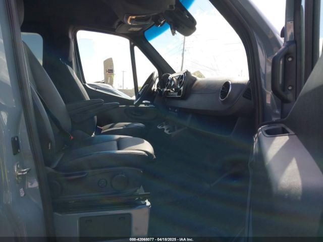 2023 MERCEDES-BENZ SPRINTER 2500 W1Z40FHY9PT144516 Photo 4