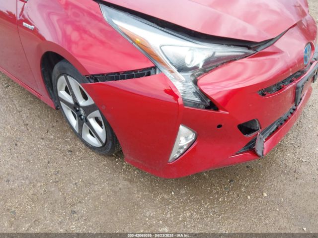 JTDKARFU8H3527802 Toyota Prius Four Touring